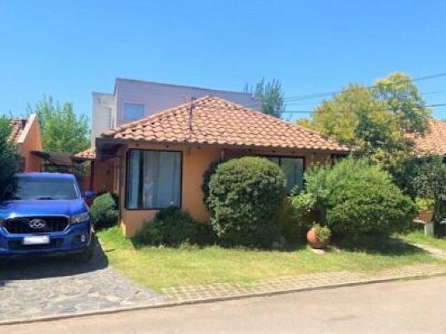 Vendo casa Jardines de Talca en Condominio Cerrado