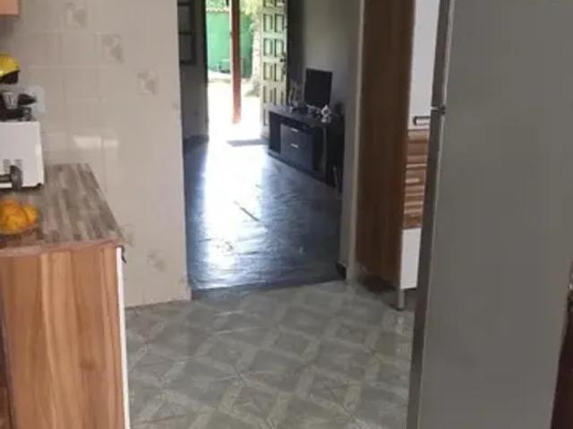 Vendo casa linear vazia 360m. Itapeba. 04 quartos, sol nascente