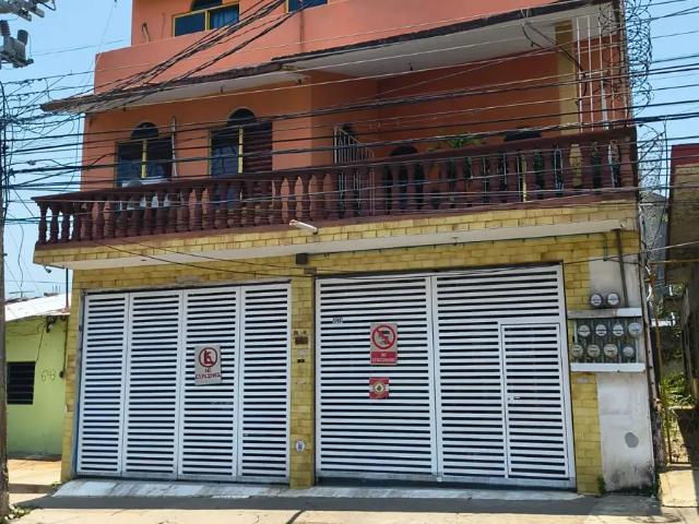 VENDO CASA PARA NEGOCIO O FAMILIAR COL. LINDAVISTA