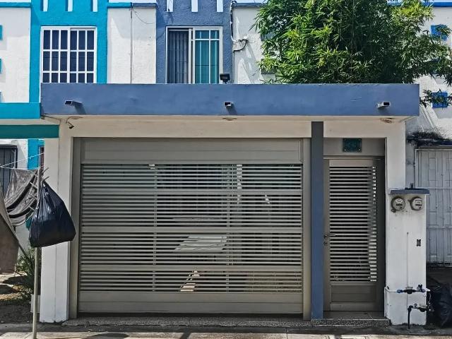 VENDO CASA RUMBO PUENTE MORENO CERCA DE CRIVER