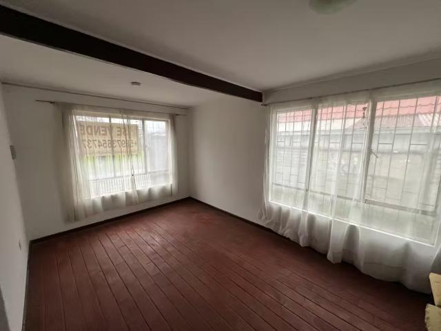 Vendo casa, sector avenida Los Puelches | 3 Dormitorios por 90000. 00 en Chillán