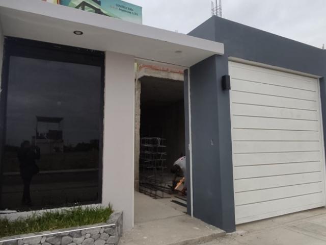 VENDO CASA SEMI CONSTRUIDA EN BOULEVARD PARK