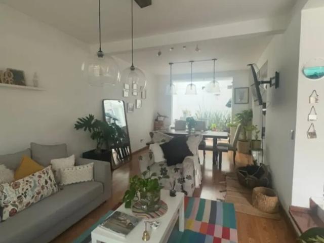 VENDO CASA SOLA EN FRACCCIONAMIENTO