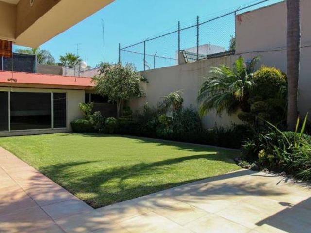 VENDO CASA UNA PLANTA COLONIA ALAMEDA USO MIXTO