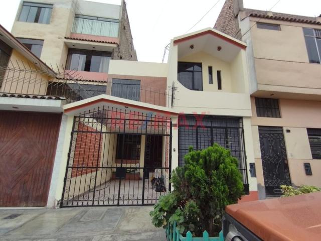 Vendo Casa Villa Sol Los Olivos A Pasos Del Parque Virgen De La Medalla Milagrosa