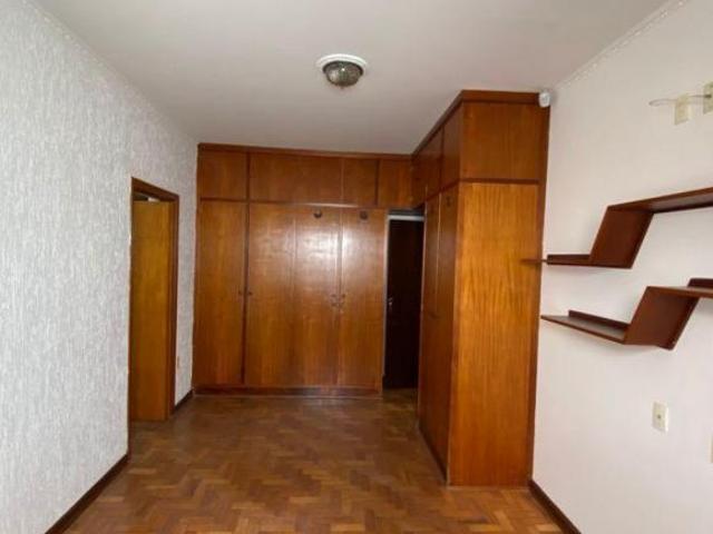 VENDO CASA 05 DORMITÓRIOS SENDO 02 SUÍTES PIRASSUNUNGA SP SOMENTE COMERCIAL