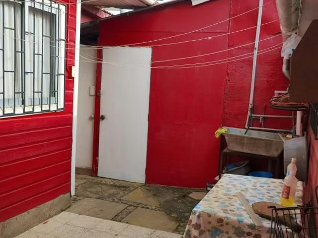 Vendo casa 5d 2b 8 estacionamientos | 5 dormitorios por 190000. 00 en El Tabo
