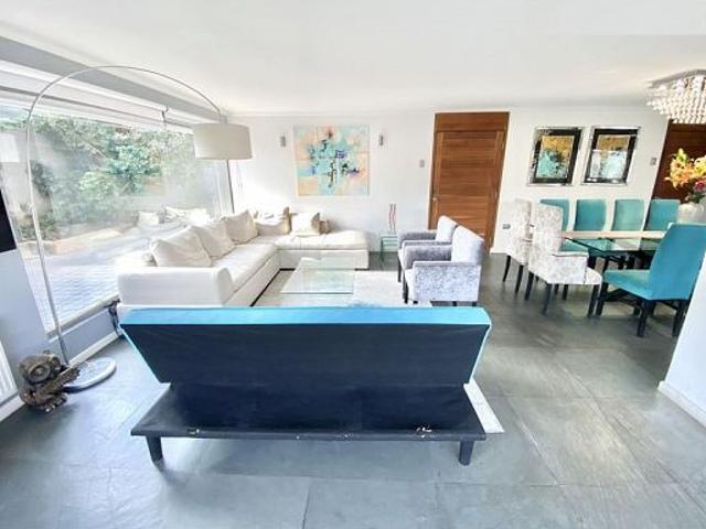 Vendo casa 6d 6b 500m2 en escocia/bocaccio las condes