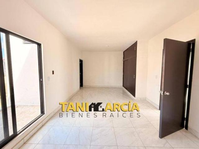 Vendo Casas Nueva en Fraccionamiento Privado en Fortín, 3 niveles