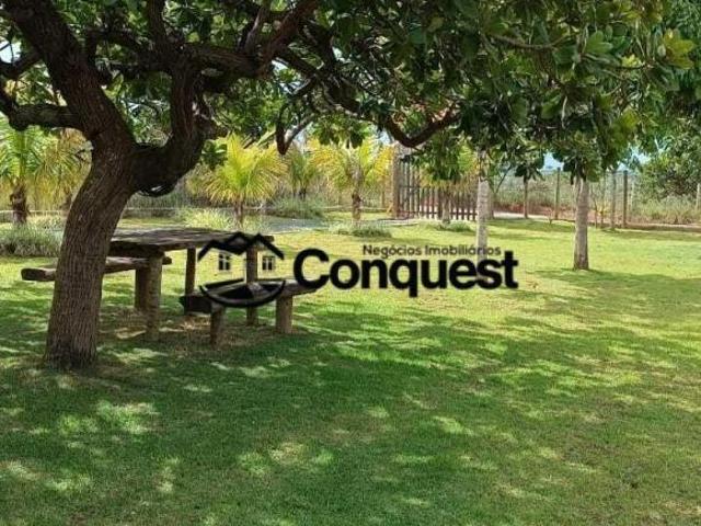 Vendo Chácara 1.500m² com casa 02 Quartos, Condomínio Encontro das Água, Felixlândia !