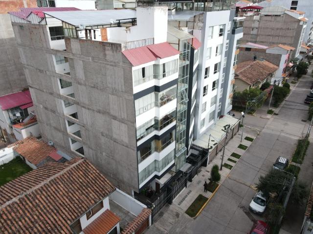 VENDO DEPA RTAMENTO DE 130 M2 CON COCHERA URB MAGISTERIO CUSCO PERU