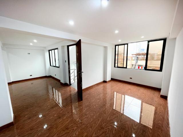 VENDO DEPA 4 HAB. CON AZOTEA 5TO PISO LOS OLIVOS