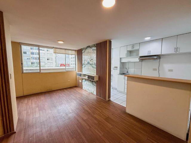 Vendo departamento 2 dormitorios en condominio los Laureles Comas