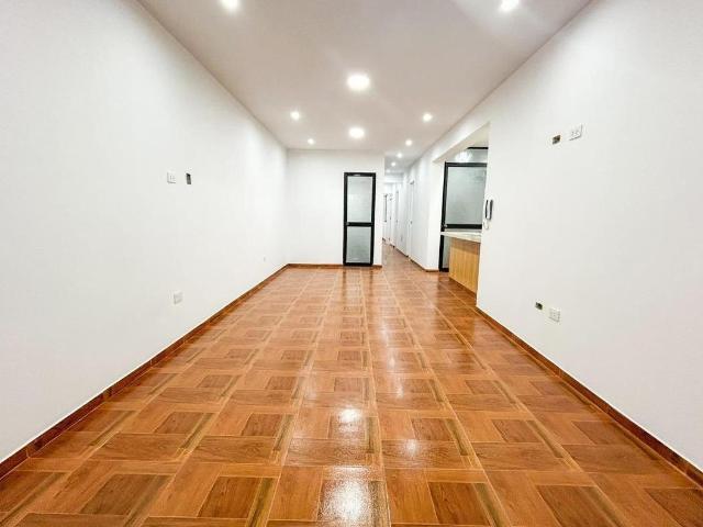 VENDO DEPARTAMENTO DE ESTRENO PISO 1 URB.VILLAFLORES ID: 3 8 7 1 8