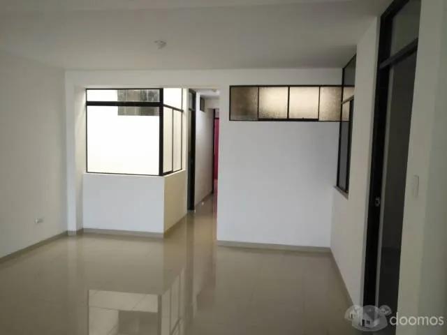 Vendo Departamento de Ocasión, Área 104 m² 3er. Piso. Chiclayo