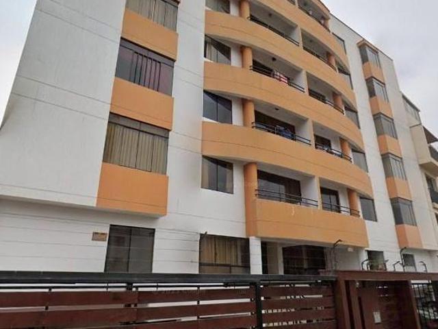 Vendo departamento de m de dormitorios vista calle la corua er piso