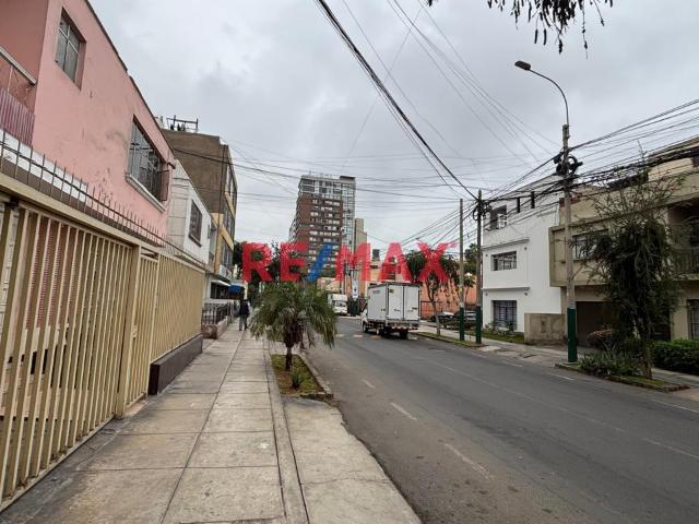 Vendo Departamento En 1Er Piso En Lince