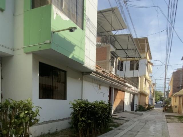 VENDO DEPARTAMENTO EN EXCELENTE UBICACIÓN CÉNTRICA