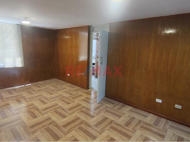 Vendo Departamento En Segundo Piso A Espaldas De La Universidad Católica De Santa Maria Arequipa