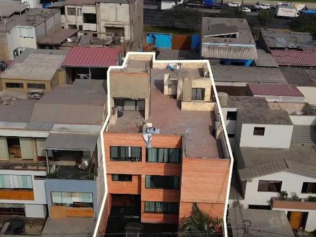 VENDO DEPARTAMENTO –– FRENTE A LA UNIVERSIDAD RICARDO PALMA