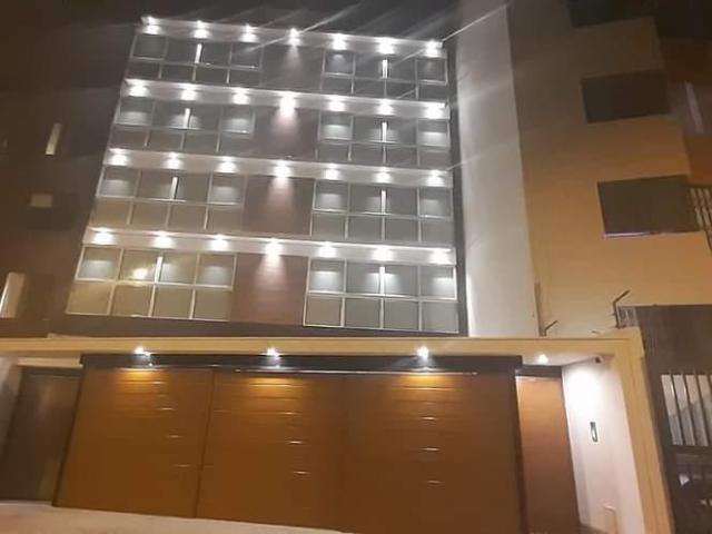 Vendo dúplex de ocasión en San Borja