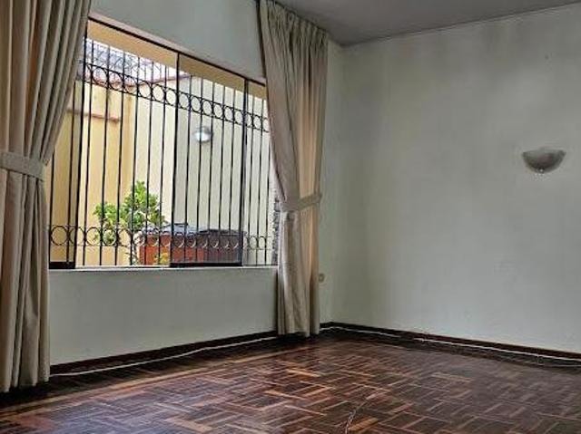 Vendo duplex primer piso pueblo libre vista al parque