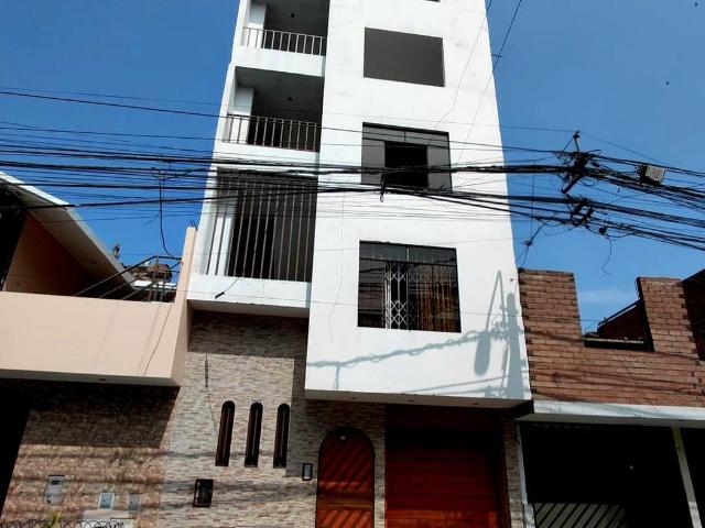 VENDO EDIFICIO DE 5 PISOS EN SMP AV CANTA CALLAO