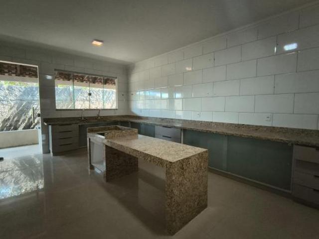Vendo esta casa no Setor de Mansões de Sobradinho toda na laje lote de 936m²