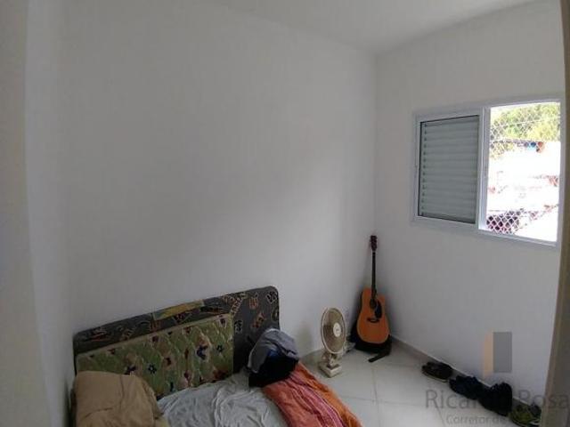 Vendo excelente apartamento na Varginha, bem próximo ao Batalhão. São 2 quartos sendo 1 suíte, sala