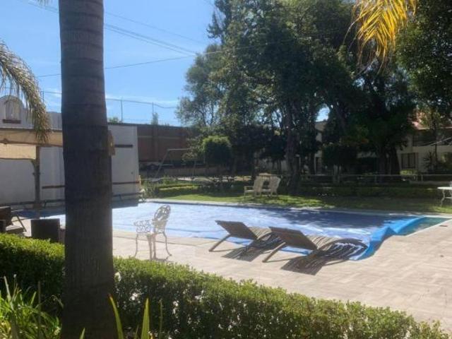 Vendo excelente terreno dentro de fraccionamiento Los cipreses muy cerca Club de Golf Las Fuentes