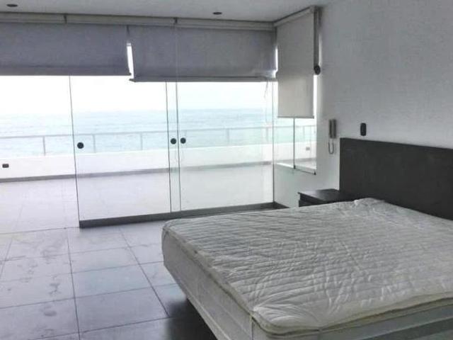 Vendo exclusiva casa 262 m2 fila 1 frente al mar dorm 5 playa caballeros