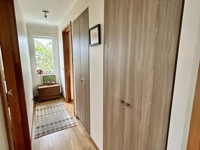 Vendo, Exclusiva casa en sector privilegiado, diseño y confort en cada detalle. 4 dormitorios por 11800.00 en Valdivia