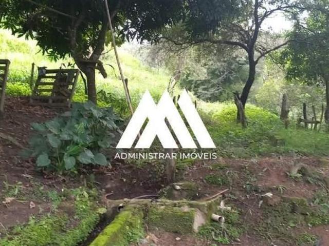Vendo fazenda em Itaguara com 19 hectares e rica em água!