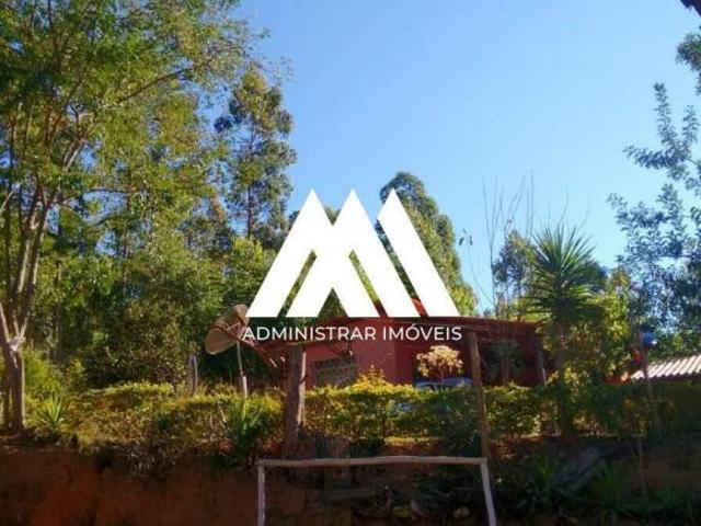 Vendo fazenda em Itatiaiuçu de 60.000m² com 03 quartos excelente localização