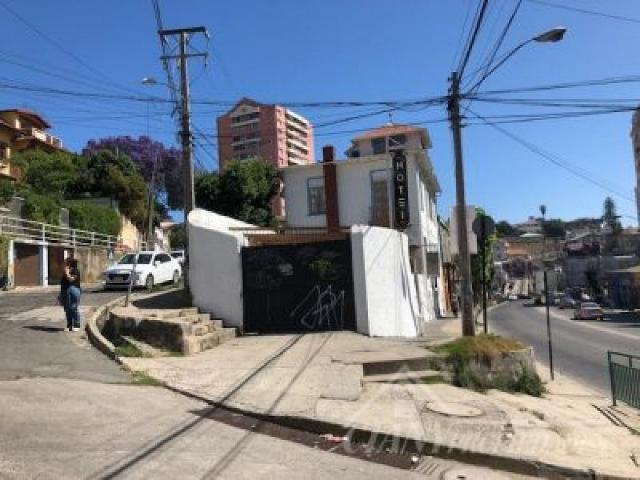 Vendo gran casa comercial a pasos estacion miramar Viña del Mar