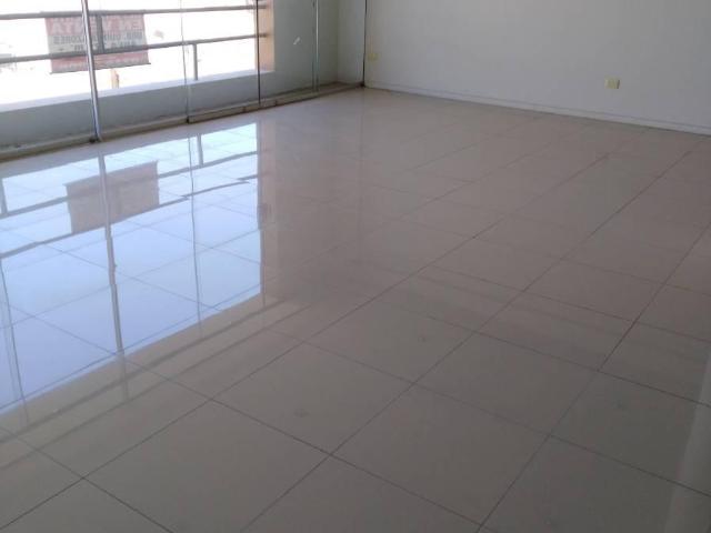 Vendo Gran Departamento en Estreno Zona Exclusiva de Challapampa Cerro Colorado