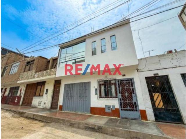 Vendo Hermosa Casa Con Buena Ubicacion Callao Marquez