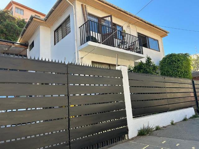 Vendo hermosa casa barrio recreo viña del mar
