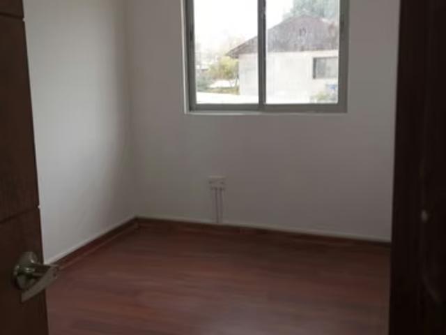 Vendo Hermosa Casa Semi Amoblada, Comuna La Reina | 5 dormitorios por 430000. 00 en La Reina