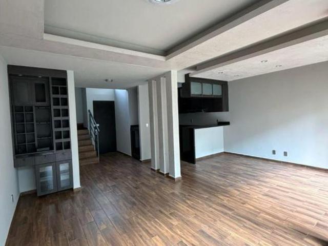 Vendo Hermosa Casa en Bosque Real RESIDENCIAL PUERTA DEL ENCINAR, 3 recámaras, Casa de 3 niveles