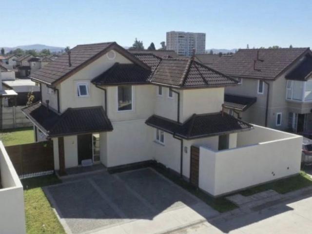 Vendo linda casa Condominio Estancia Las Rastras
