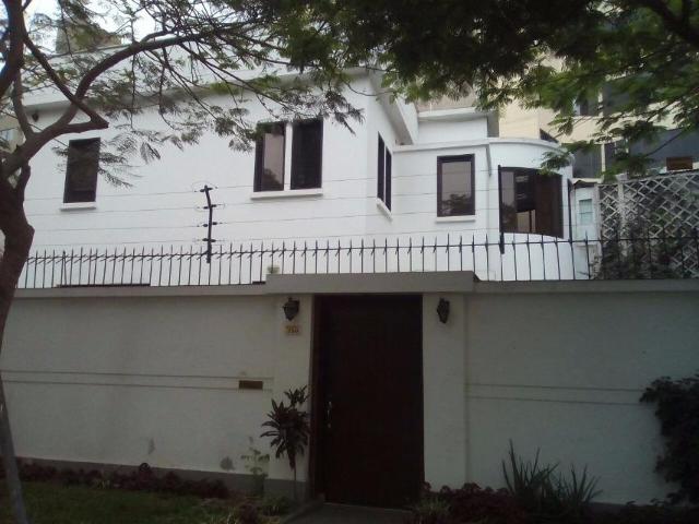 Vendo Linda Casa en Avenida Daniel Hernandez N 2, San Isidro
