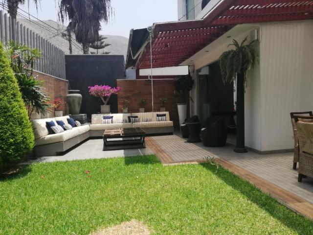 Vendo Linda Casa en Calle Costa de Oro 1, Urb. El Sol de la Molina, La Molina