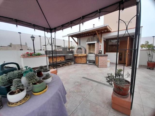 Vendo Linda Casa en Calle Los Tamarindos N 1, Surco