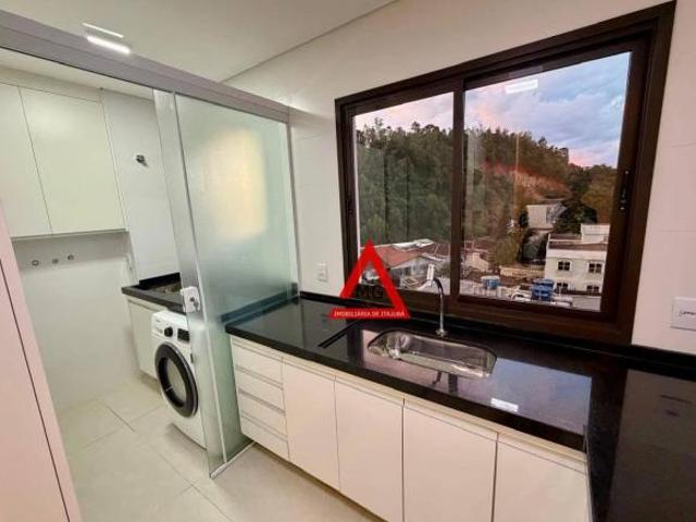 Vendo lindo apartamento com 2 quartos, sendo uma suíte Res Jardim Europa no centro de Itajubá MG