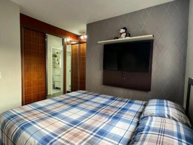 Vendo lindo Apartamento de 3 dormitórios, suíte, 2 vagas, porteira fechada na Po