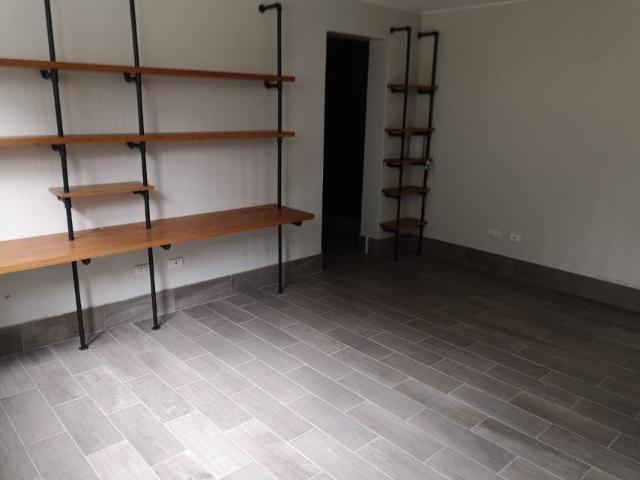 Vendo Lindo Departamento Duplex en Calle Ramon Ribeyro N 7, Piso 1, Urb. San Antonio, Miraflores