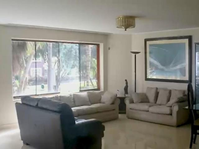Vendo Lindo Departamento Frente a Parque Av Velasco Astete 14, Chacarilla, Surco