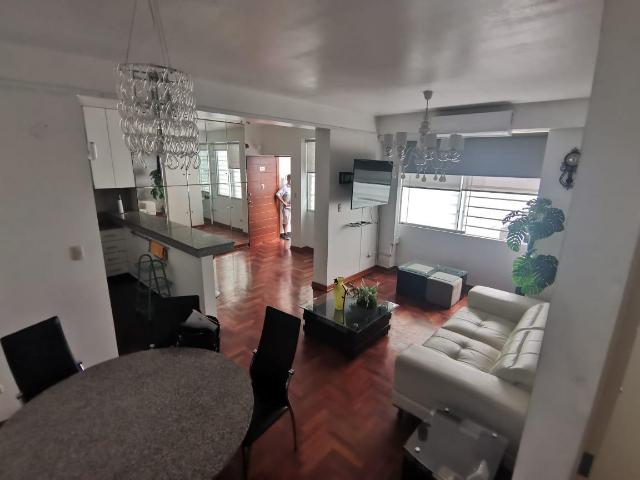 Vendo Lindo Dpto Flat Calle Alcanfores 2, Piso1, Miraflores Alt Parque Kennedy