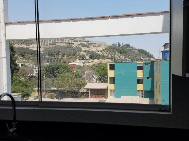 Vendo Lindo Dpto Flat en Estreno en Calle Las Azucenas, Urb Valle Hermoso, Surco